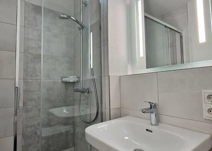 310, Seepark * ゼリン